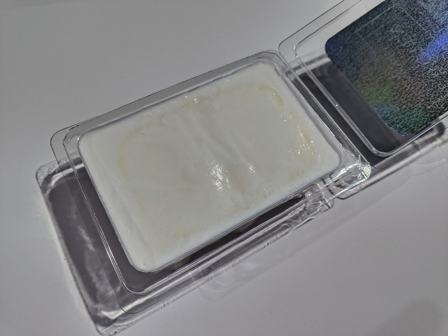 Woven – Cashmere, Amber & Vanilla Wax Melt