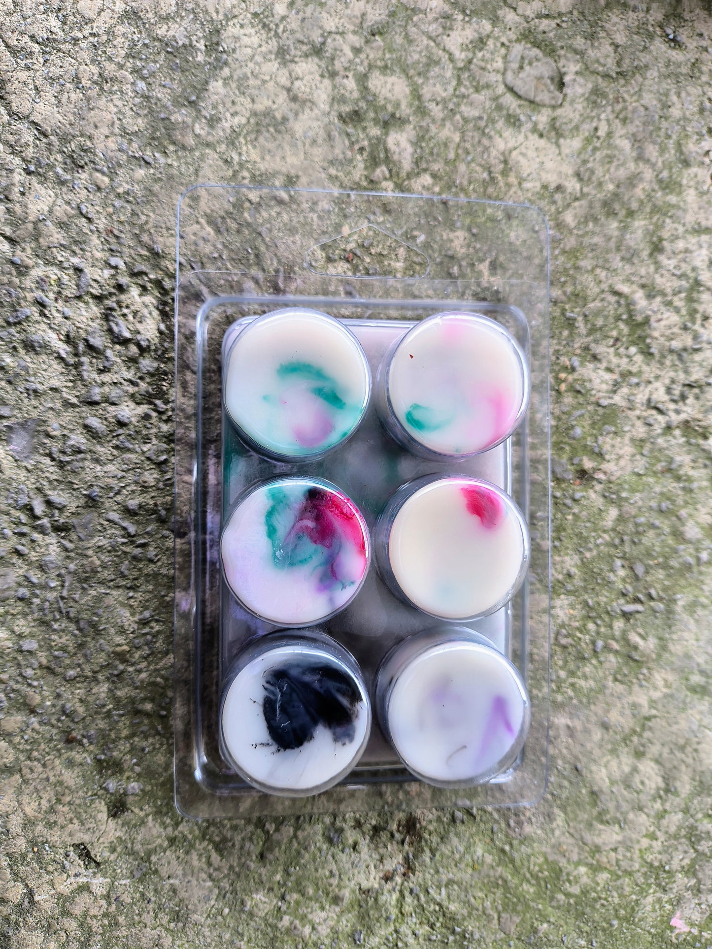 Ghost in the Grove – Dark Musk, Black Currant & Cedar Wax Melt