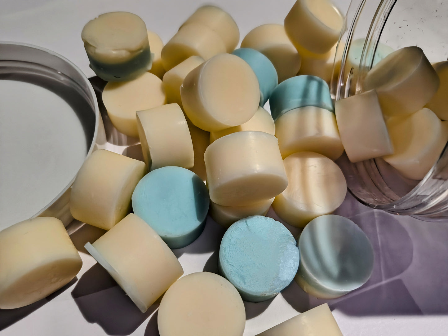 Blueberry Cheesecake – Creamy Blueberry & Graham Cracker Wax Melt Bon Bons