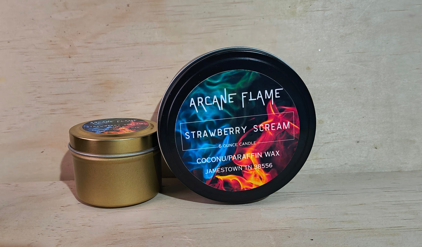 Strawberry Scream – Strawberries & Cream Coconut-Paraffin Candle